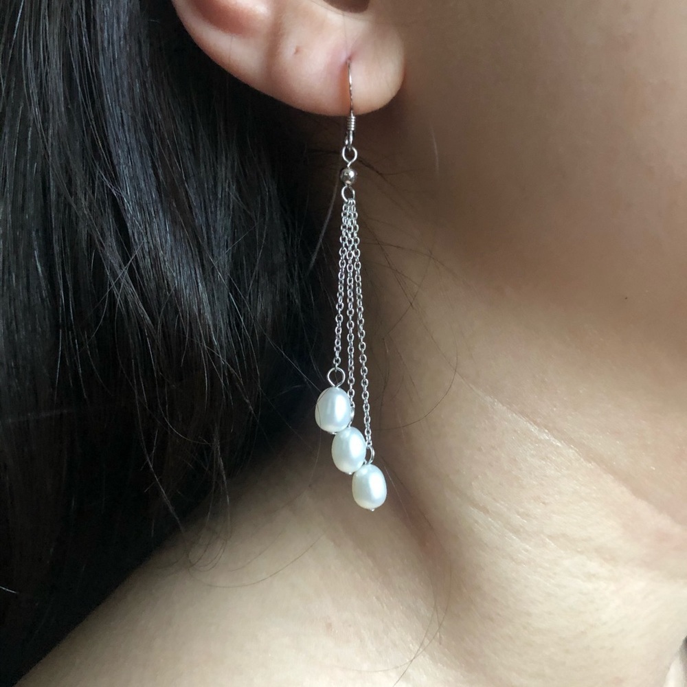 New Freshwater AAA quality white pearls dangling earrings 925 silver